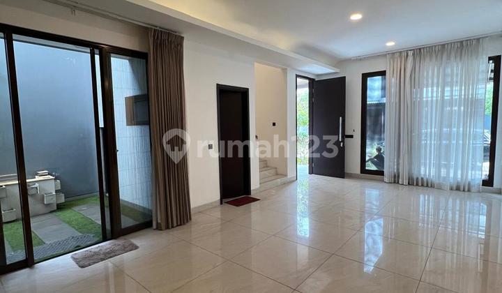 Rumah di Mozia Bsd City 2 Lantai Semi Furnish Siap Huni