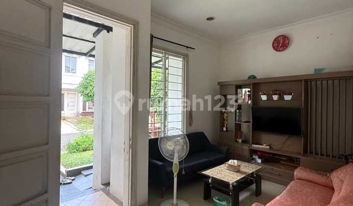 Beautiful House in Phg Gading Serpong, 2 Floors, Neat, Ready to Occupy