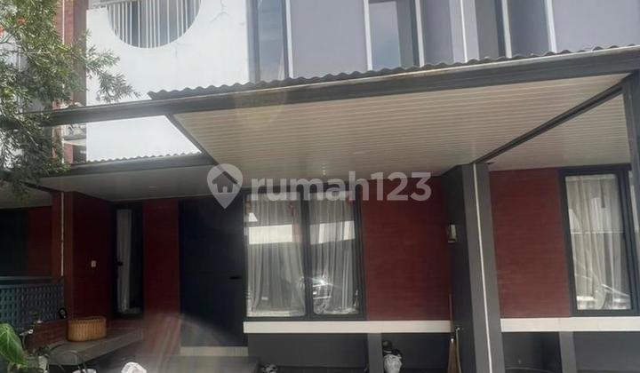 Rumah Minimalis Furnished Dalam Cluster BSD