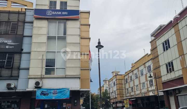 Ruko Hook Di Bsd, Cocok Untuk Investasi