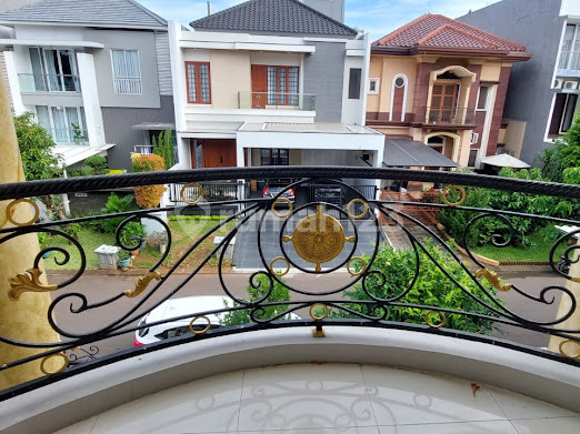Beautiful House in Gading Serpong, 2 Stories, Semi-Furnished, Ready to Live In. Beautiful House in Gading Serpong, 2 Stories, Semi-Furnished, Ready to Live In.