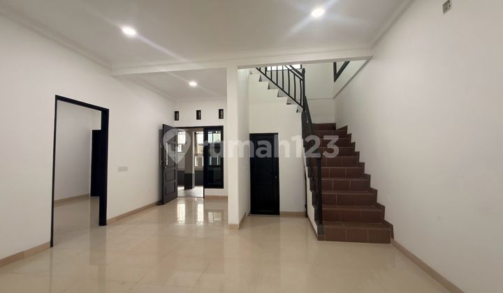 Rumah Modern Full Renov di Villa Melati Mas 2 Lantai Siap Huni 2