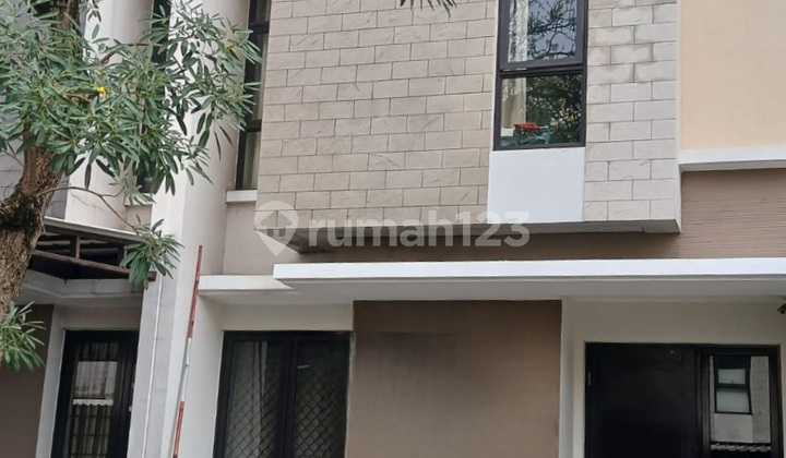 Rumah Kost Dalam Cluster di Gading Serpong