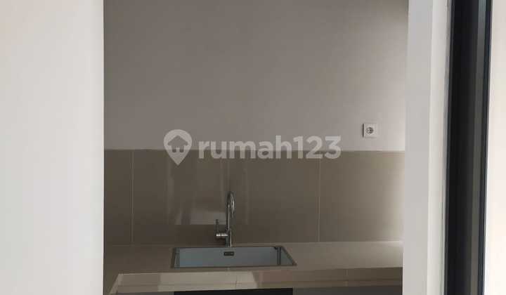 TURUN HARGA RUMAH CANTIK SIAP HUNI DICLUSTER CAELUS GREENWICH BSD 2