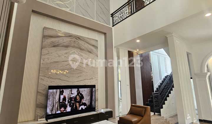 New Luxury Furnished Full Interior Design House in Gading Serpong 2