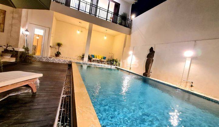 Rumah Furnished Bagus Dengan Private Pool 2