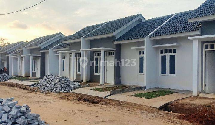 Dijual rumah di Batavia,Pasar kemis. 1