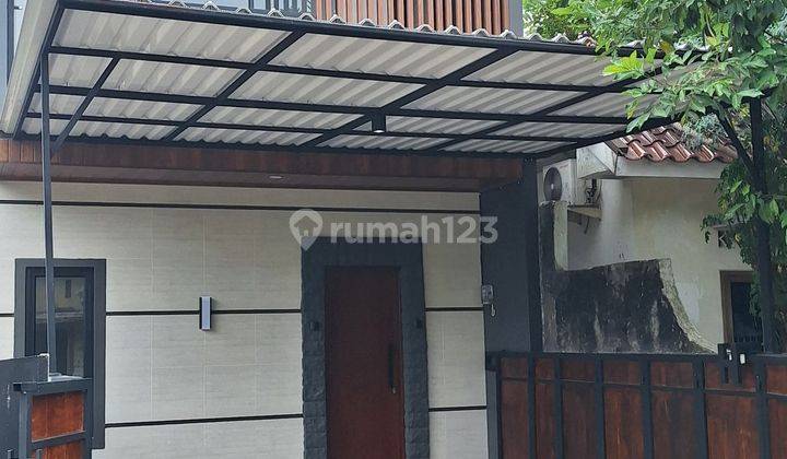 Rumah 2 Lantai  Di Jalan Utama Dr. Ratna Jatibening Bekasi Deket Tol Jorr 1