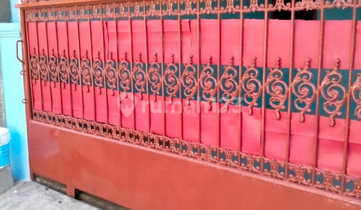 For Sale: Strategic House in Bekasi Near Bekasi Station 2