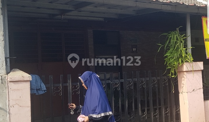 Dijual Rumah Strategis Dekat Kantor Kecamatan Bintara Bekasi Barat 2