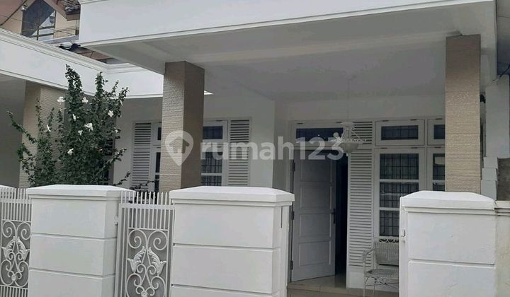For Sale Ready-to-Live-In House in Bintara Near Jorr Toll Road 2