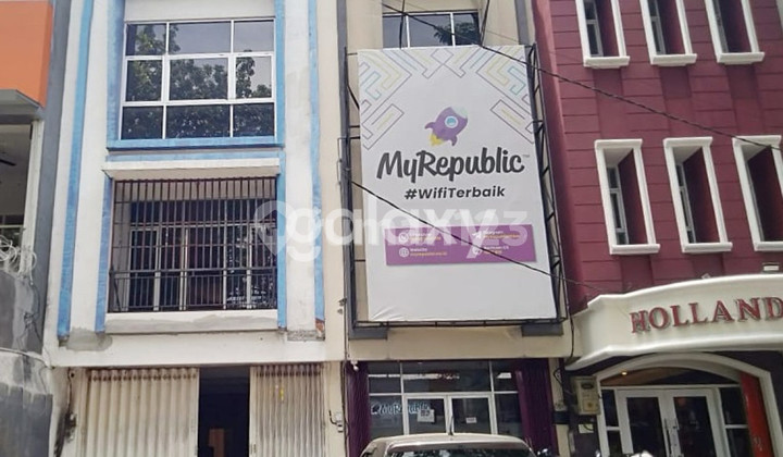 Ruko 2.5 Lantai Malang Kota tetangga McD, Azko, Recheese, Holland