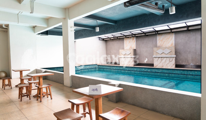 Boarding house active near Petra University Siwalankerto, fully occupied.