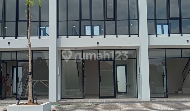 Strategic Shop House at the Main Gate of Citraharmoni Housing