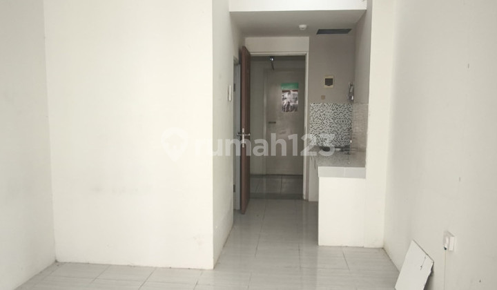 Studio Puncak Dharmahusada Furnish ac 2