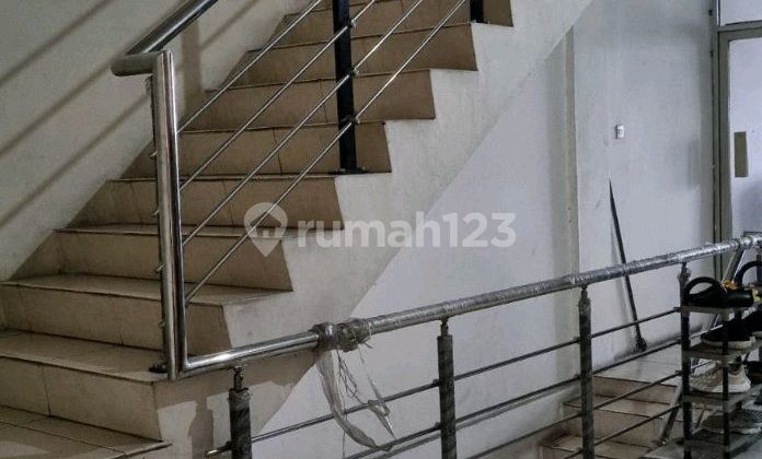 For Sale Strategic Corner Lot on Kosambi Main Road 2