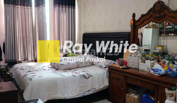 Shop House / Residence on KH Ahmad Dahlan Street, Bandung City 2