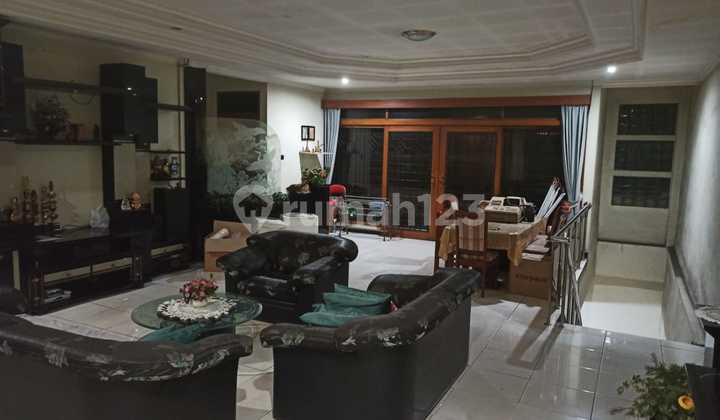 Di Jual Ruang Usaha Lokasi Strategis Cocok Intuk Berinvestasi