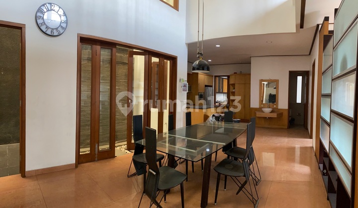 Dijual Rumah Di Setraduta Furnished Siap Huni 2