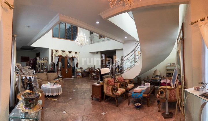 Di Jual Rumah Bagus Siap Huni di Lingkungan Elite 2