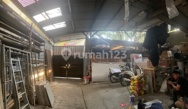 For Sale: House & Commercial Space in a Strategic Location