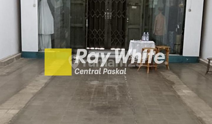 Shop House and Residence on Ahmad Yani Main Road, Bandung 2