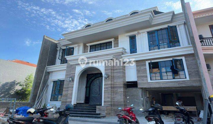 Sale New Home America Style In Pakuwon Indah Surabaya 1