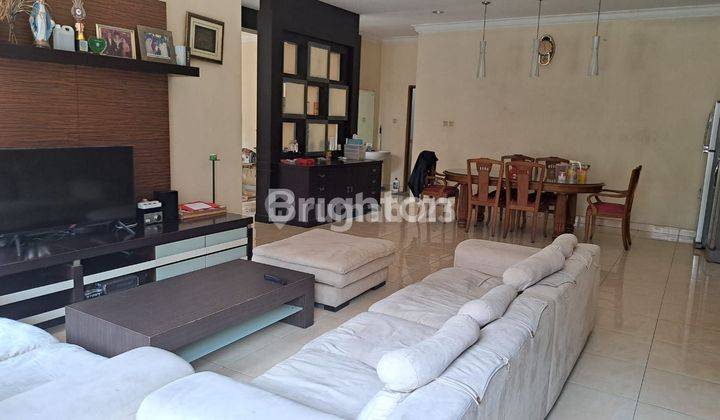 RUMAH GADING GRIYA UK 15X20 FURNISH JAKARTA UTARA ROW JALAN 2 MOBIL 2