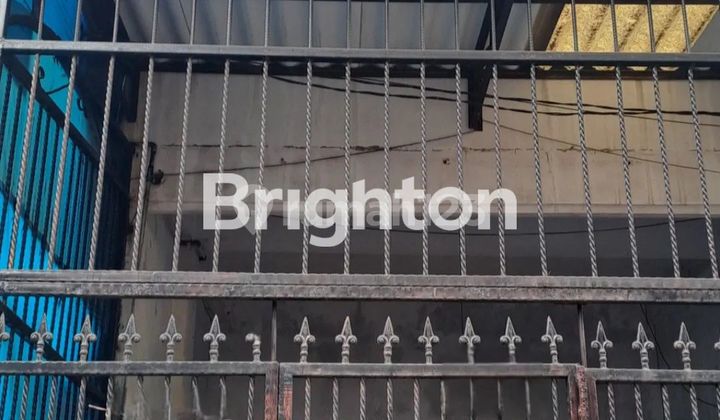 RUMAH JELAMBAR LOKASI STRATEGIS DEKAT MALL SEASON CITY 1