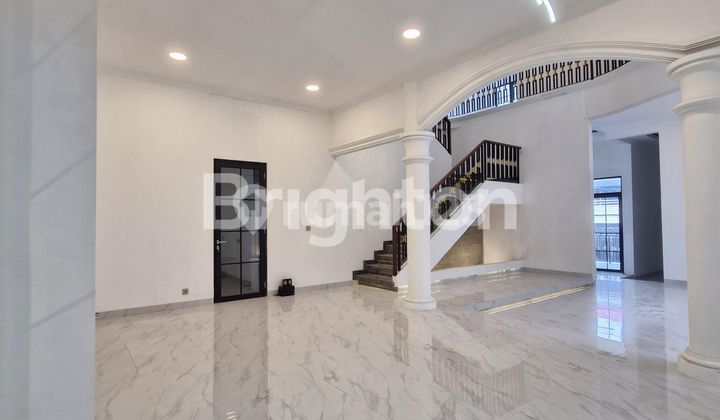 PRICE DROP!!! NEW LUXURY HOUSE 313M TOMANG ROW 2-CAR STREET WEST JAKARTA 2