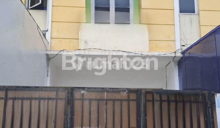 RUKO LOKASI STRATEGIS 4 LANTAI SIAP HUNI ROW JALAN 2 MOBIL DI CIDENG