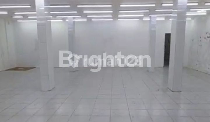 Disewakan Ruko Gandeng Siap Usaha 3.5 Lantai Lokasi Strategis 