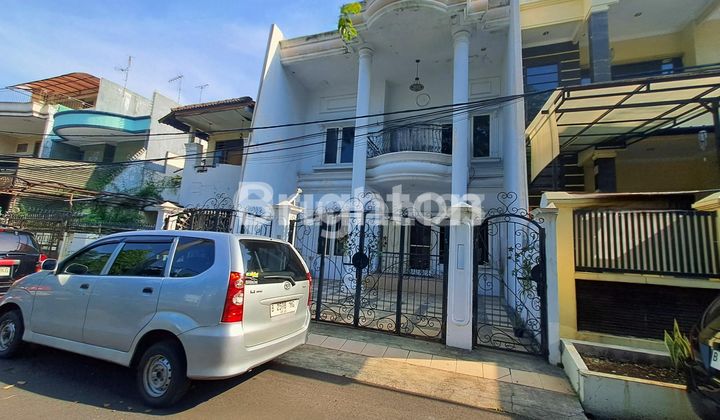 2-STORY FURNISHED HOUSE WITH 2-CAR STREET ACCESS IN SUNTER 2-STORY FURNISHED HOUSE WITH 2-CAR STREET ACCESS IN SUNTER