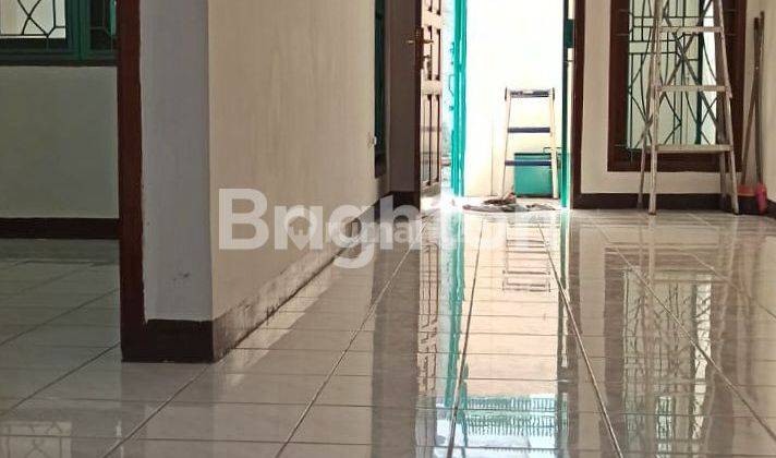 RUMAH GROGOL PERTAMBURAN SIAP HUNI SEMI FURNISH JAKARTA UTARA ROW JALAN 2 MOBIL 1