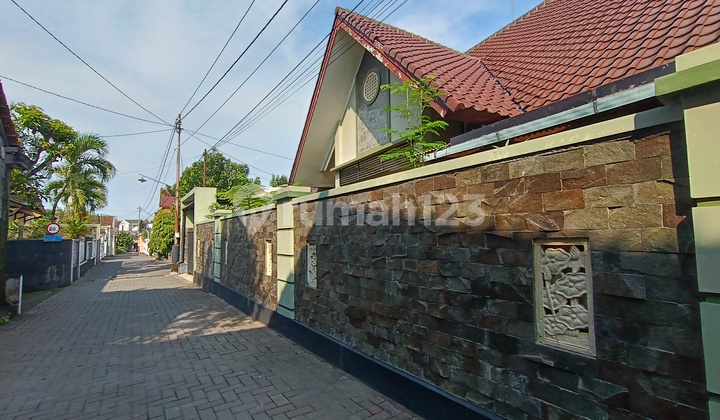 Luxury House Near Kaliurang Road 2