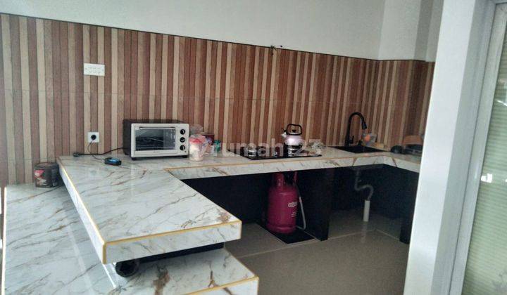 Ruang Usaha & Rumah Tinggal Lokasi Strategis Di Sidomoyo Godean Sleman

sleman, Yogyakarta

 2