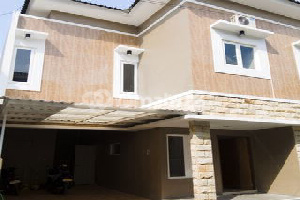 Rumah 2 Lantai Furnish Lokasi Strategis Dekat Kampus Uii Ngaglik Sleman Yogyakarta