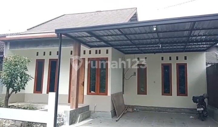 Rumah dengan Lingkungan Asri Dekat S M P N 3 Ngalik Sleman
