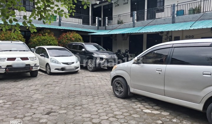 Exclusive Boarding House Investment with 27 Rooms + Strategic Shop House in Campus & Business Area, in Condongcatur, Depok, Sleman 2