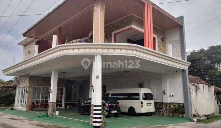 Ruang Usaha & Rumah Tinggal Lokasi Strategis Di Sidomoyo Godean Sleman

sleman, Yogyakarta

 1