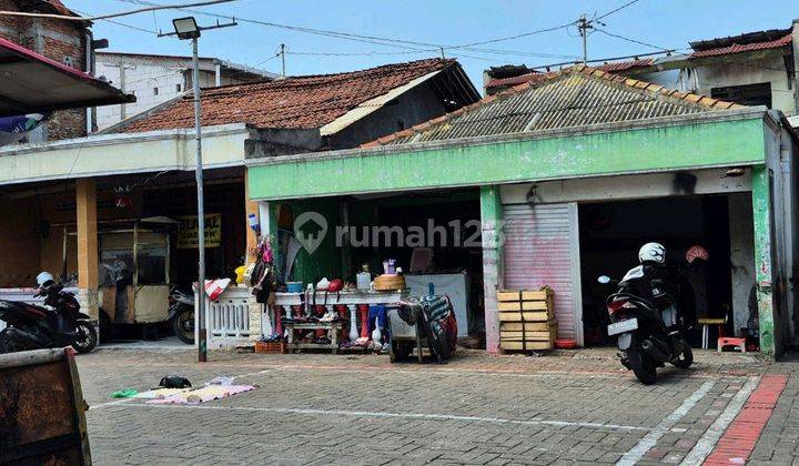 Rumah Bonus Bangunan Di Tengah Kota 1