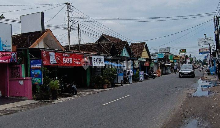 Rumah Dan Ruang Usaha Dekat Kampus U P Y 2