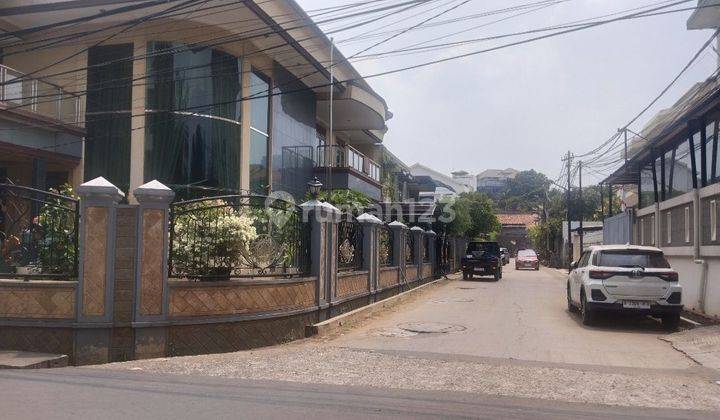 Rumah 2 Lantai Di Hoek..rumah Yg Bagus Lokasi Yg Aman Dan Nyaman Dekat Kemana Manag 2