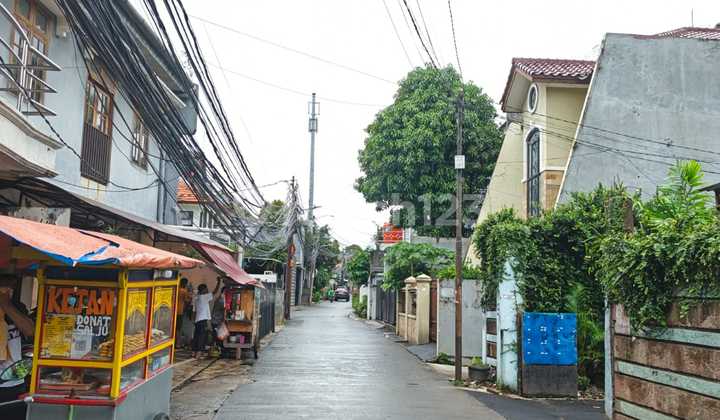 Old House on Jl Madrasah I, Gandaria Selatan, Cilandak, South Jakarta 2