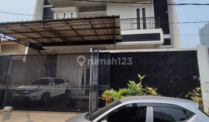 Rumah 2.5 Lantai Di Jln Surya Wijaya 2 .kebun Jeruk Jakbar 1