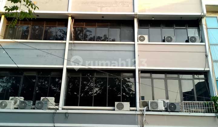4-Storey Commercial Ruko on Jl. Hos Cokroaminoto, Kreo, Larangan, Tangerang