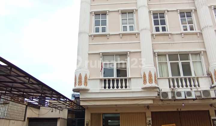 Ruko Komersil 4lt Di Rukan Crown Palace Tebet Jakarta Selatan Ruko Komersil 4lt Di Rukan Crown Palace Tebet Jakarta Selatan
