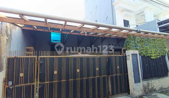 CCK Boarding House on Jl. Mahali II Radio Dalam, South Jakarta CCK Boarding House on Jl. Mahali II Radio Dalam, South Jakarta