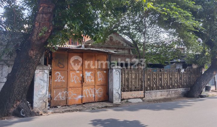 Rumah Tua Di Jl Cidodol Kebayoran Lama Jakarta Selatan