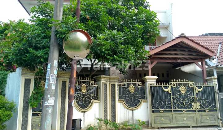Rumah 2 Lantai Di Perum Griya Loka Bsd Tangerang Selatan